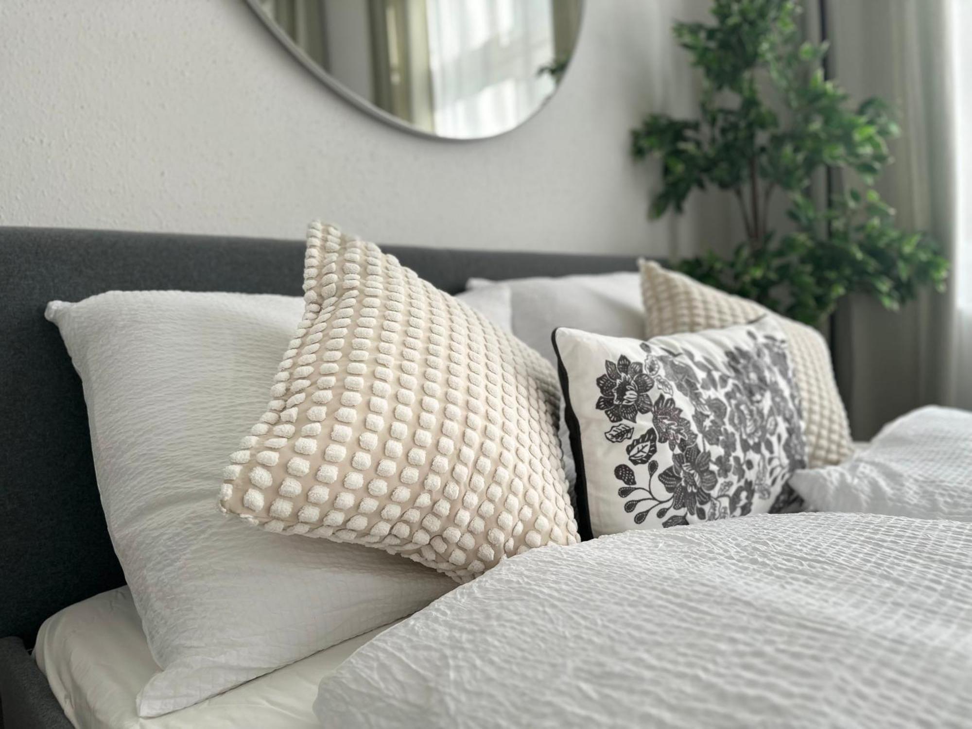 Spacious Apartment, 3 Min To U1 Reumannplatz Wenen Buitenkant foto