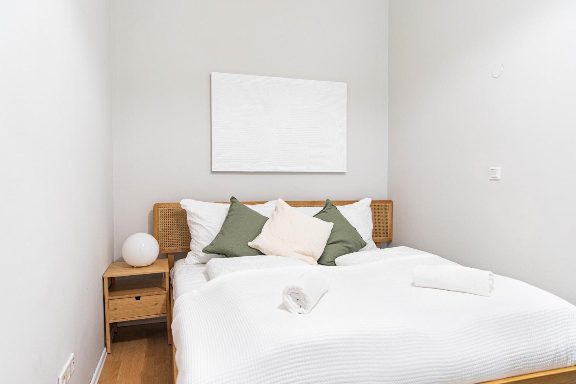 Spacious Apartment, 3 Min To U1 Reumannplatz Wenen Buitenkant foto