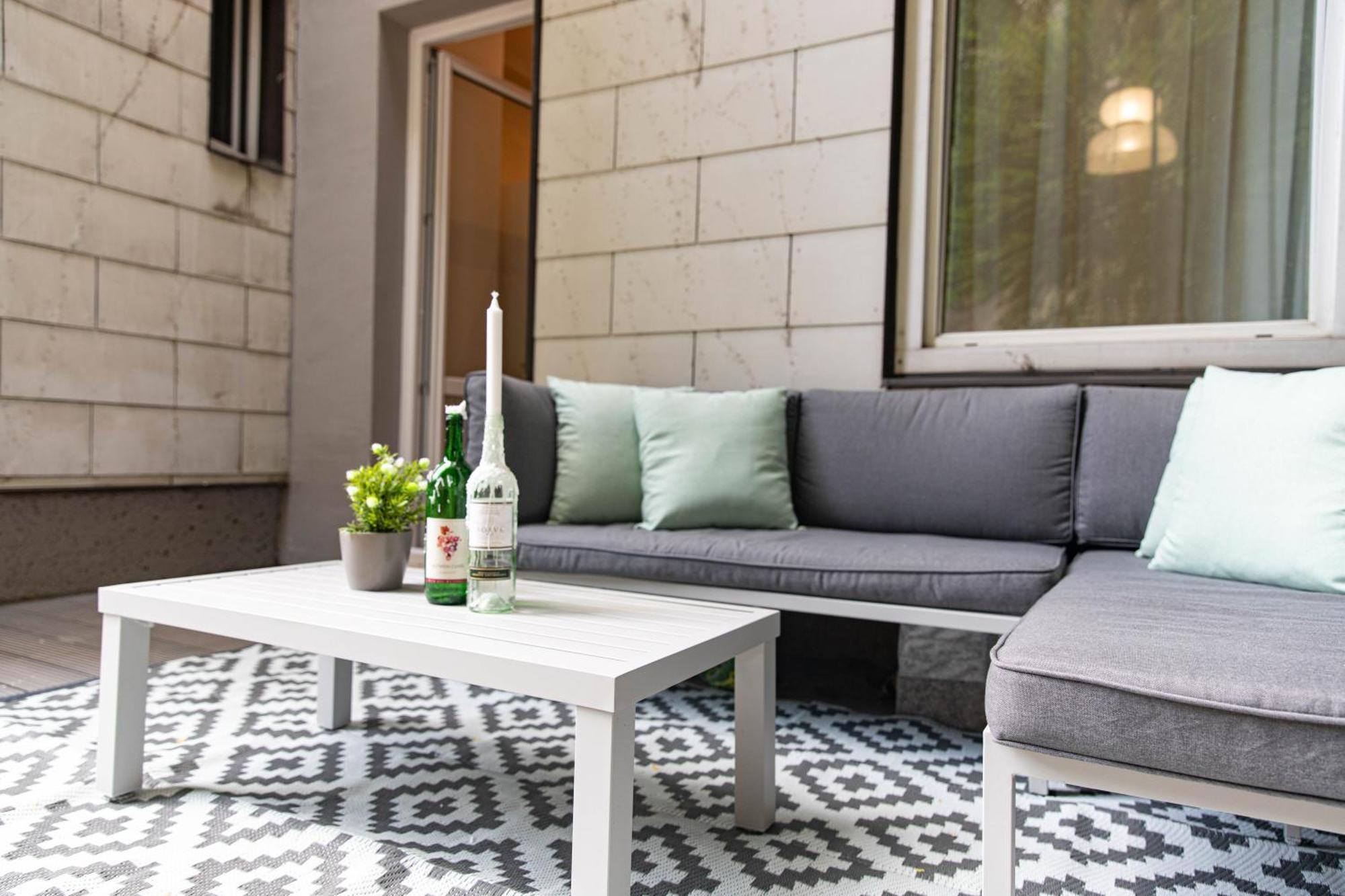 Spacious Apartment, 3 Min To U1 Reumannplatz Wenen Buitenkant foto